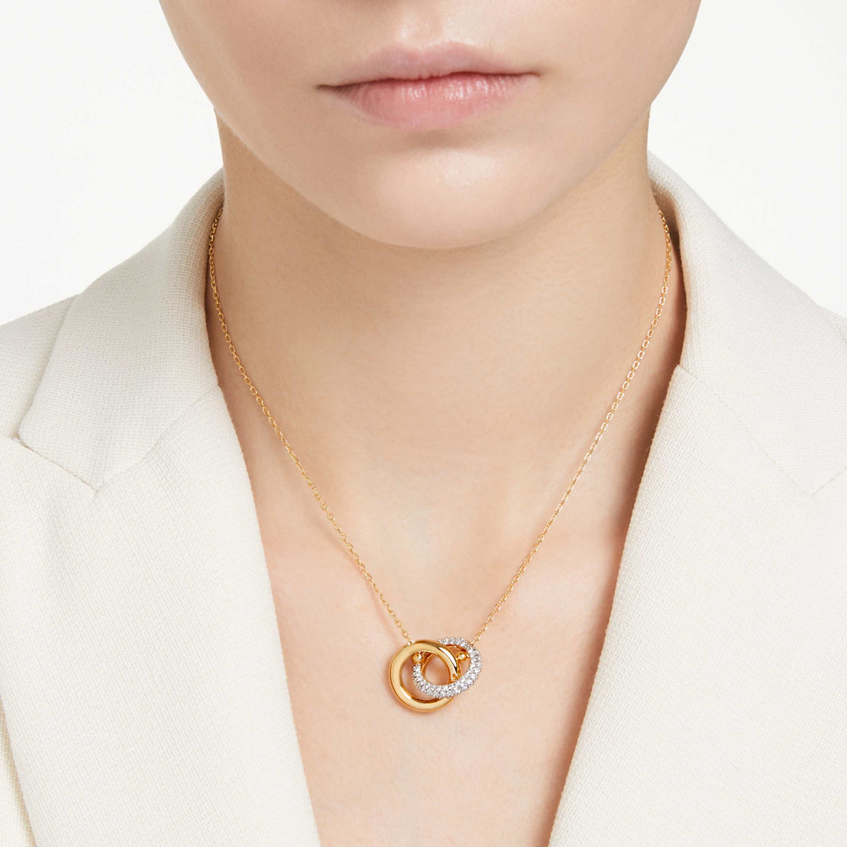 Swarovski Dextera pendant Interlocking loop, White, Rhodium plated