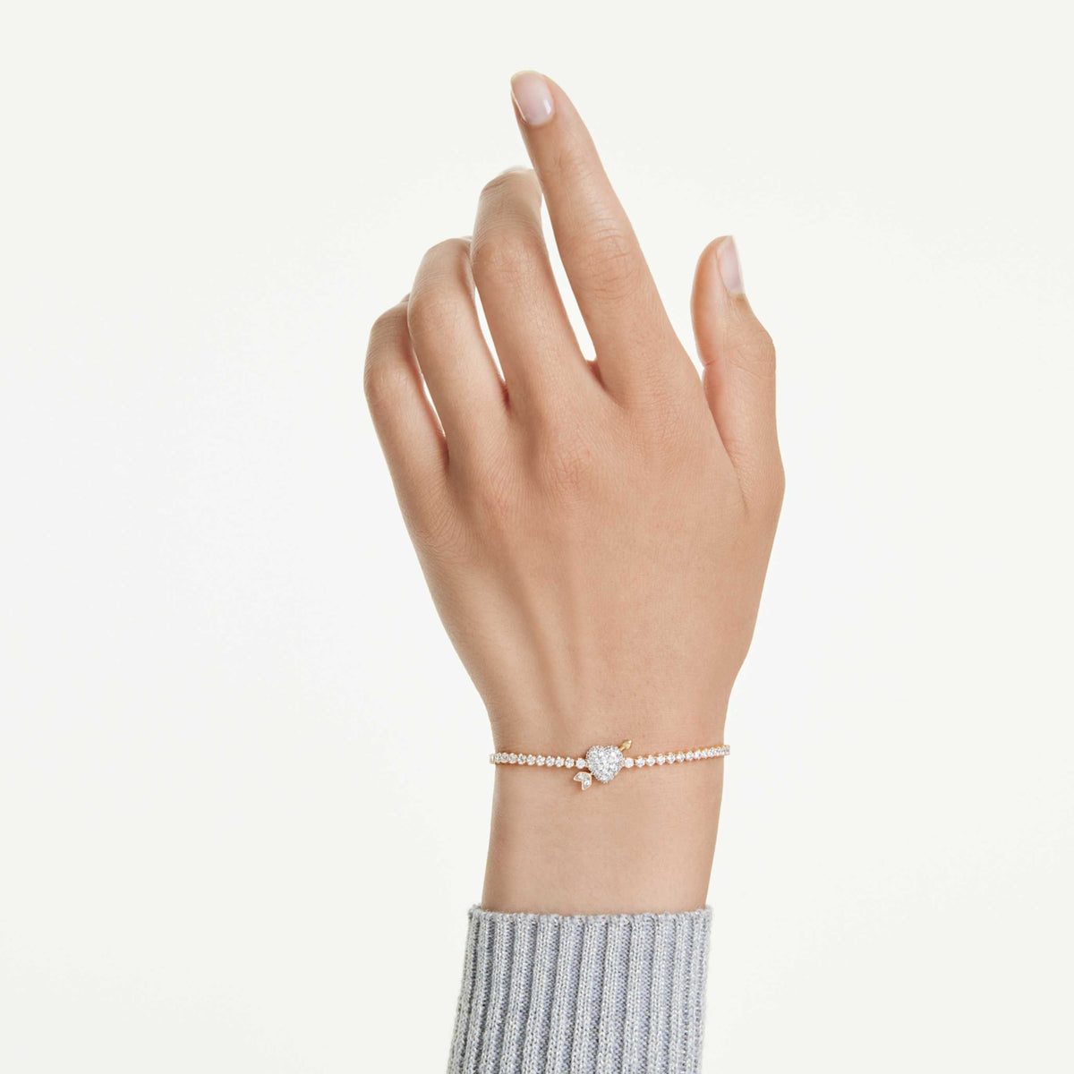 Swarovski Idyllia bracelet Mixed cuts, Heart with arrow, White, 18K gold finish